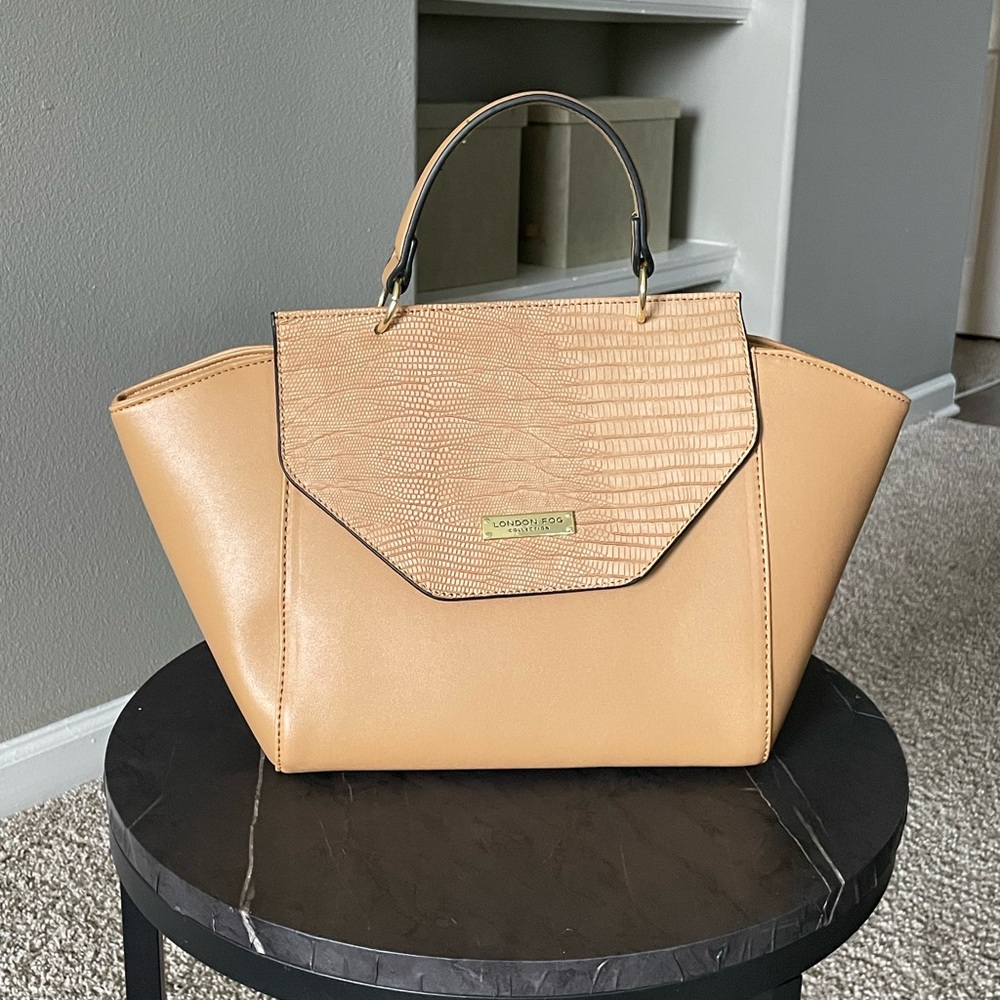 Modern Tan Faux-Leather Purse